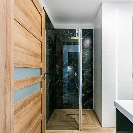 Optilocus Apartament *